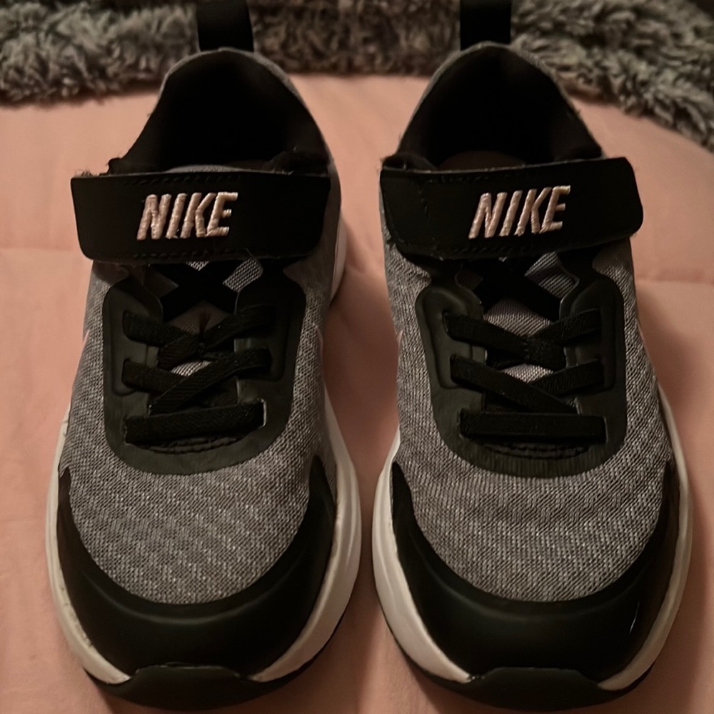 Like New Toddler Girl Nike Size 11C